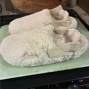 Nike Plush Calm Mule in Sanddrift Sz 9